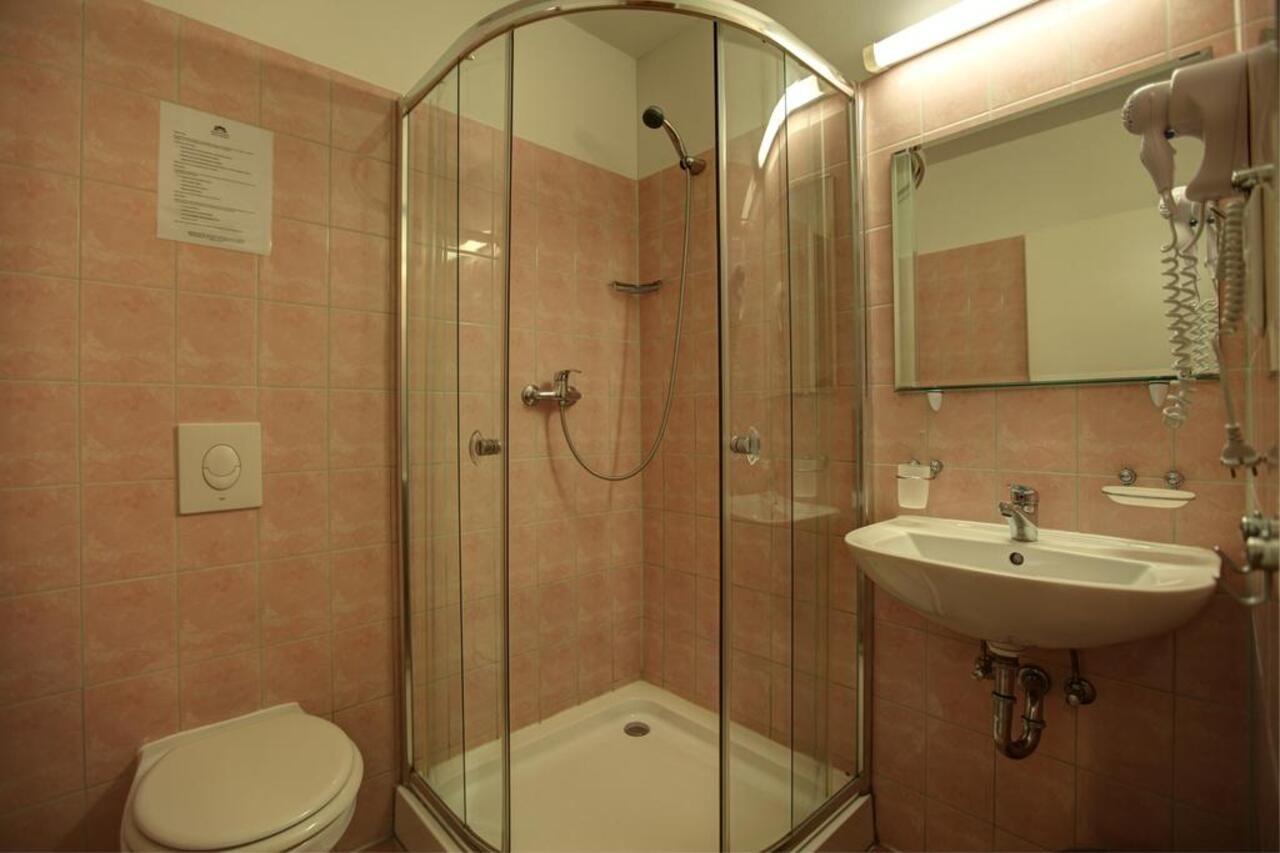 Bernstein Am Kurfuerstendamm 3* Berlin