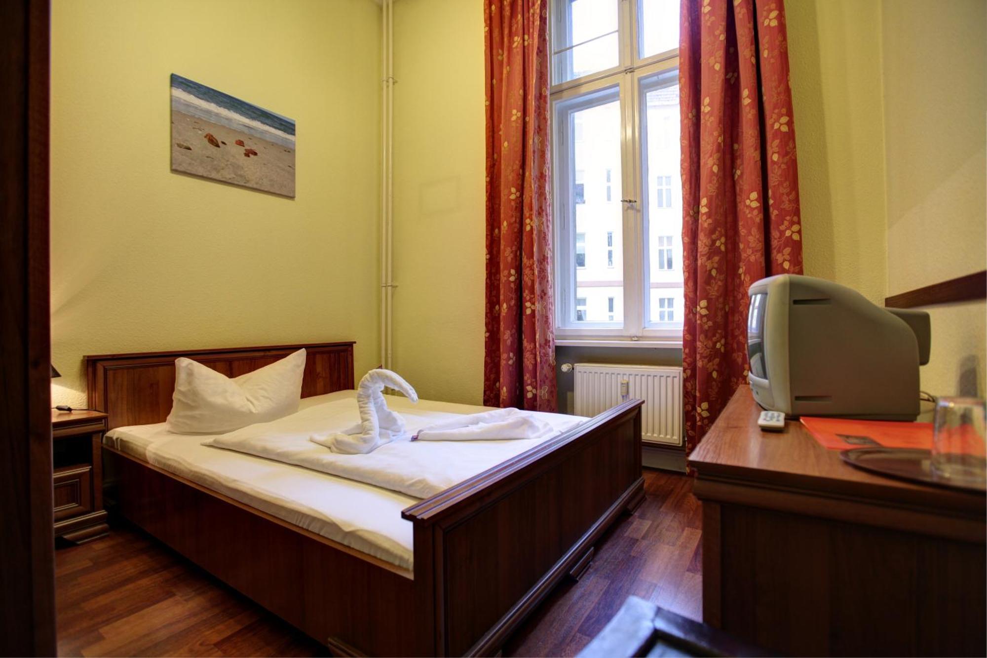 Hotel Bernstein Am Kurfuerstendamm 3*