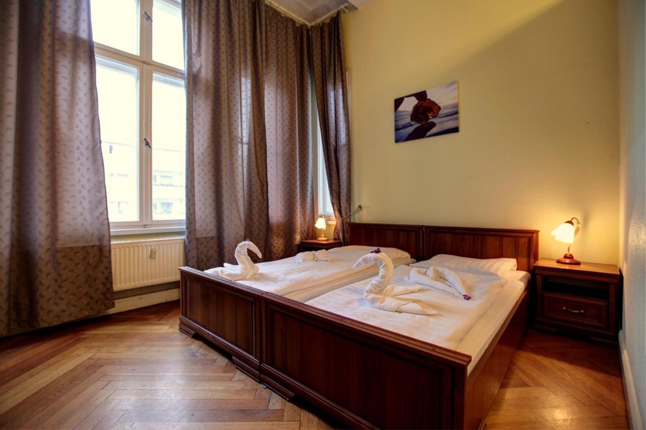 Bernstein Am Kurfuerstendamm 3*
